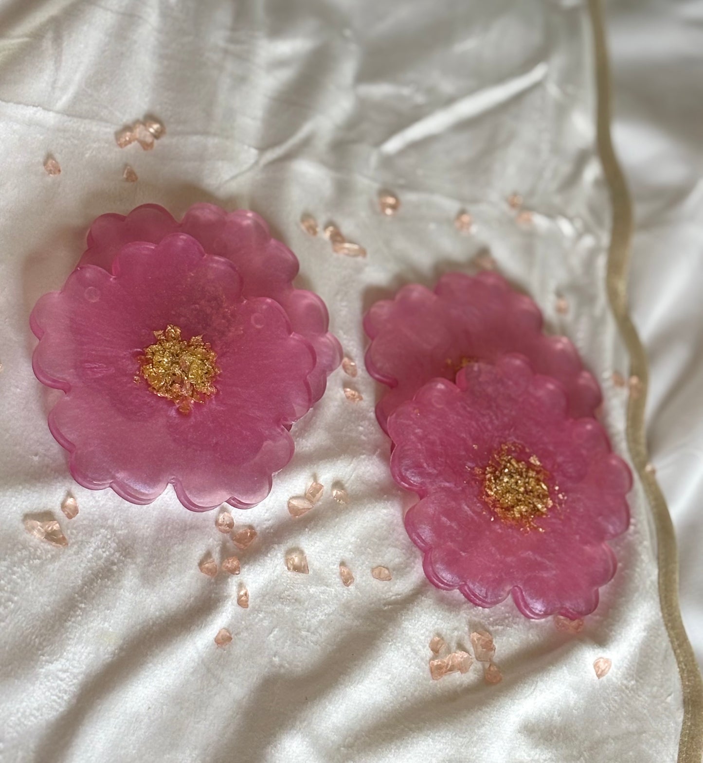 Pink flower resin coasters set